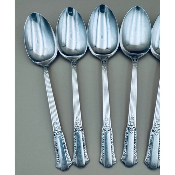 Set Of 8 International Silver Rogers 1940 TREASURE Silverplate Tea Spoons - Picture 2 of 10